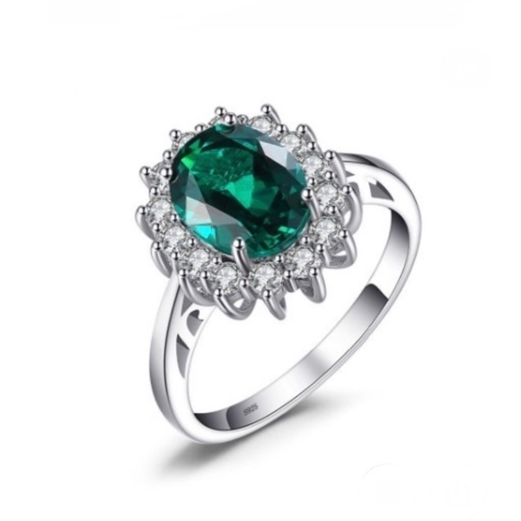 Fashion Jewelry Jewelry - The Emerald Ring